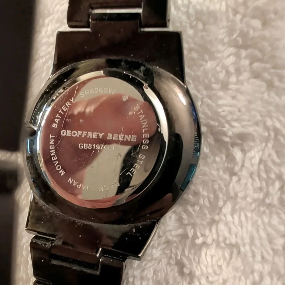 Geoffrey Beene men watch GB8197GU Gunmetal (needs battery)